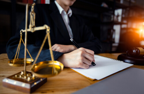 Criminal defence lawyer